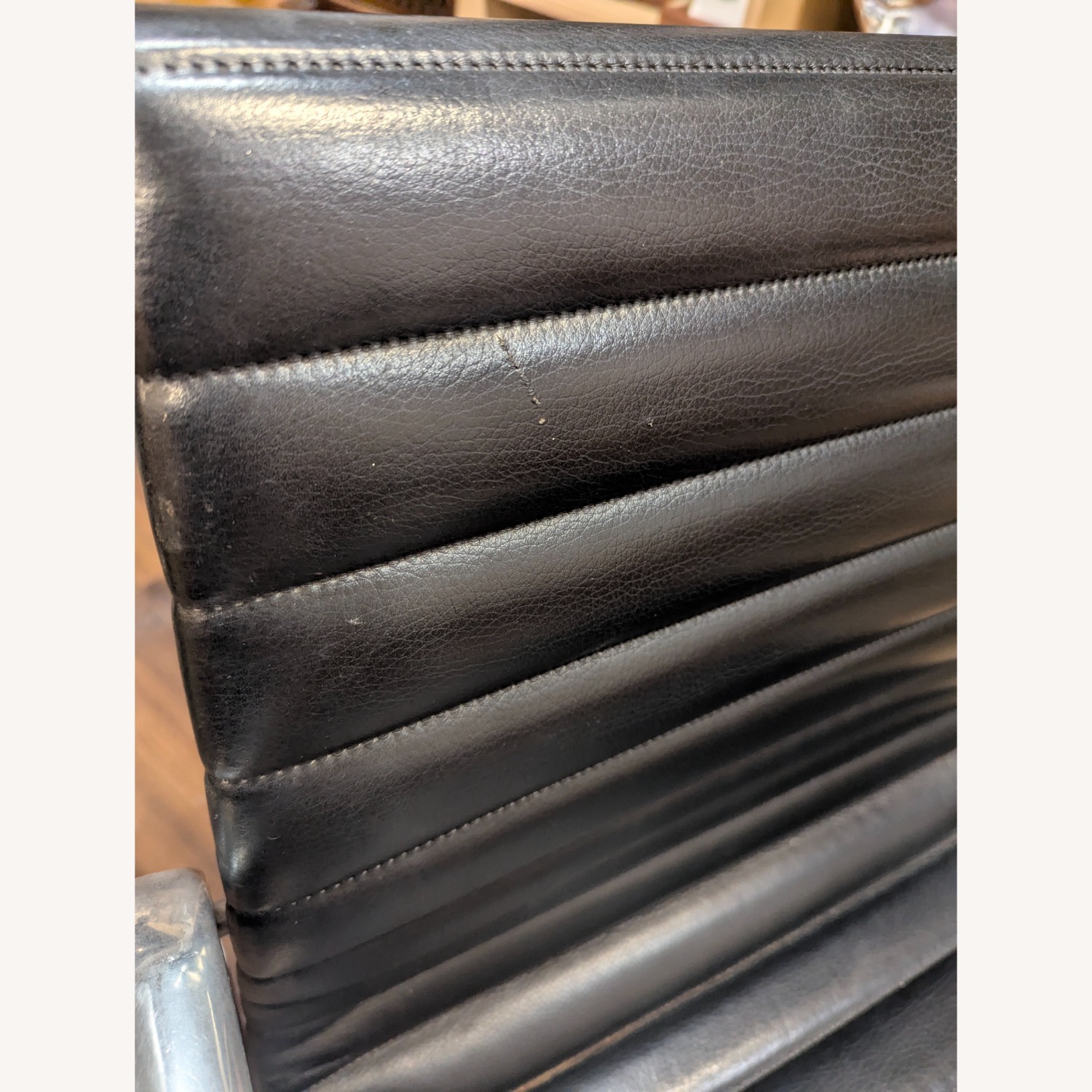 Charles Eames Aluminum Group EA117 Chair ICF - image-10