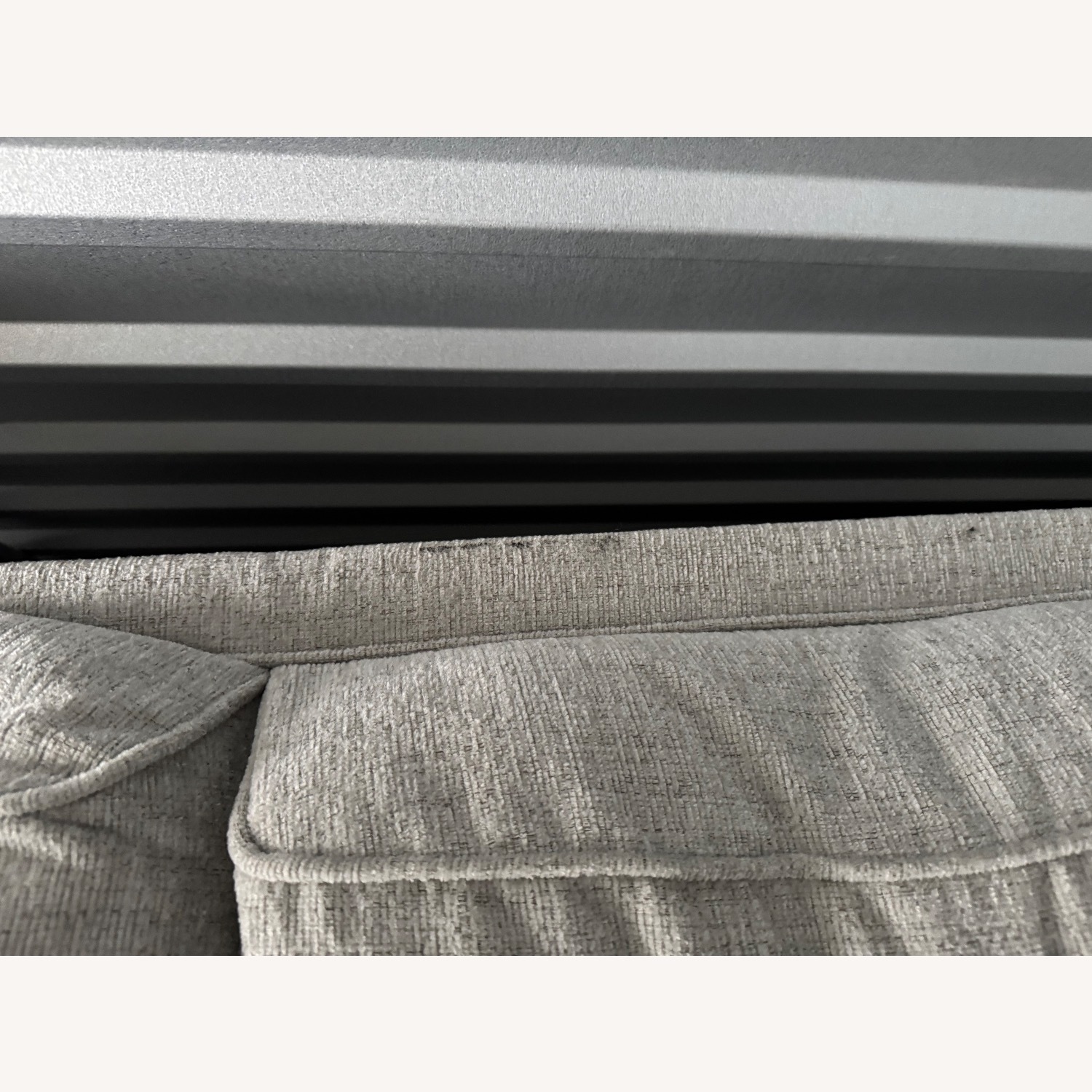 Ashley Furniture Cashton Sofa - image-4