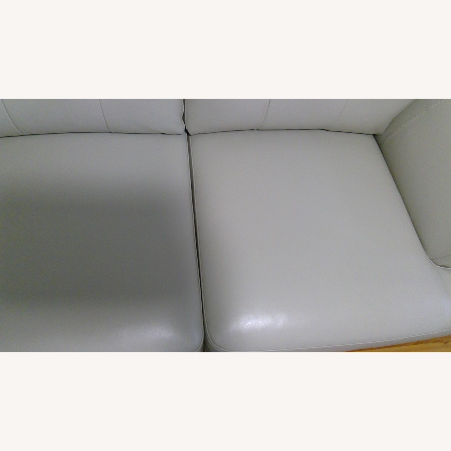 Raymour & Flanigan Diego Leather Loveseat  - image-4