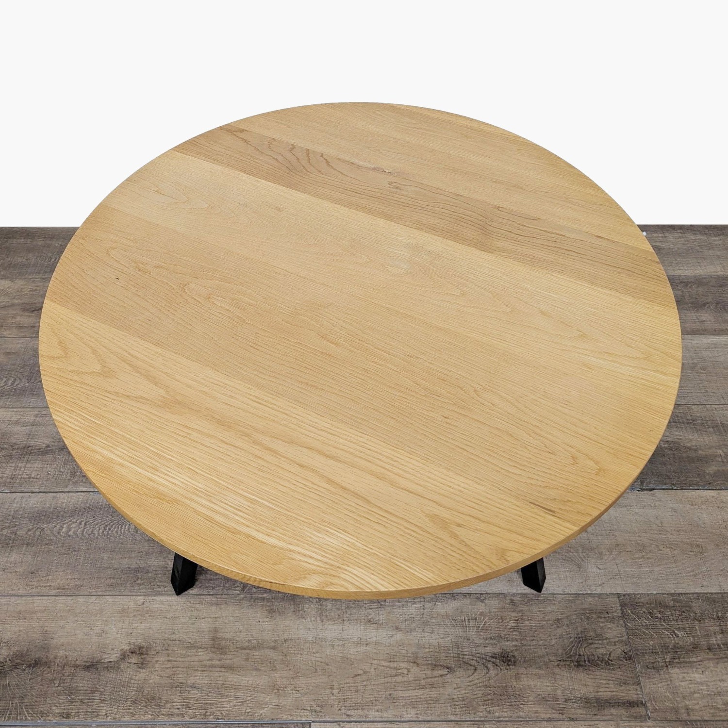 OHIO Furniture Dining Table - image-1