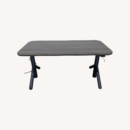 Used Steelcase Flex Height Adjustable Standing Desk for sale on AptDeco