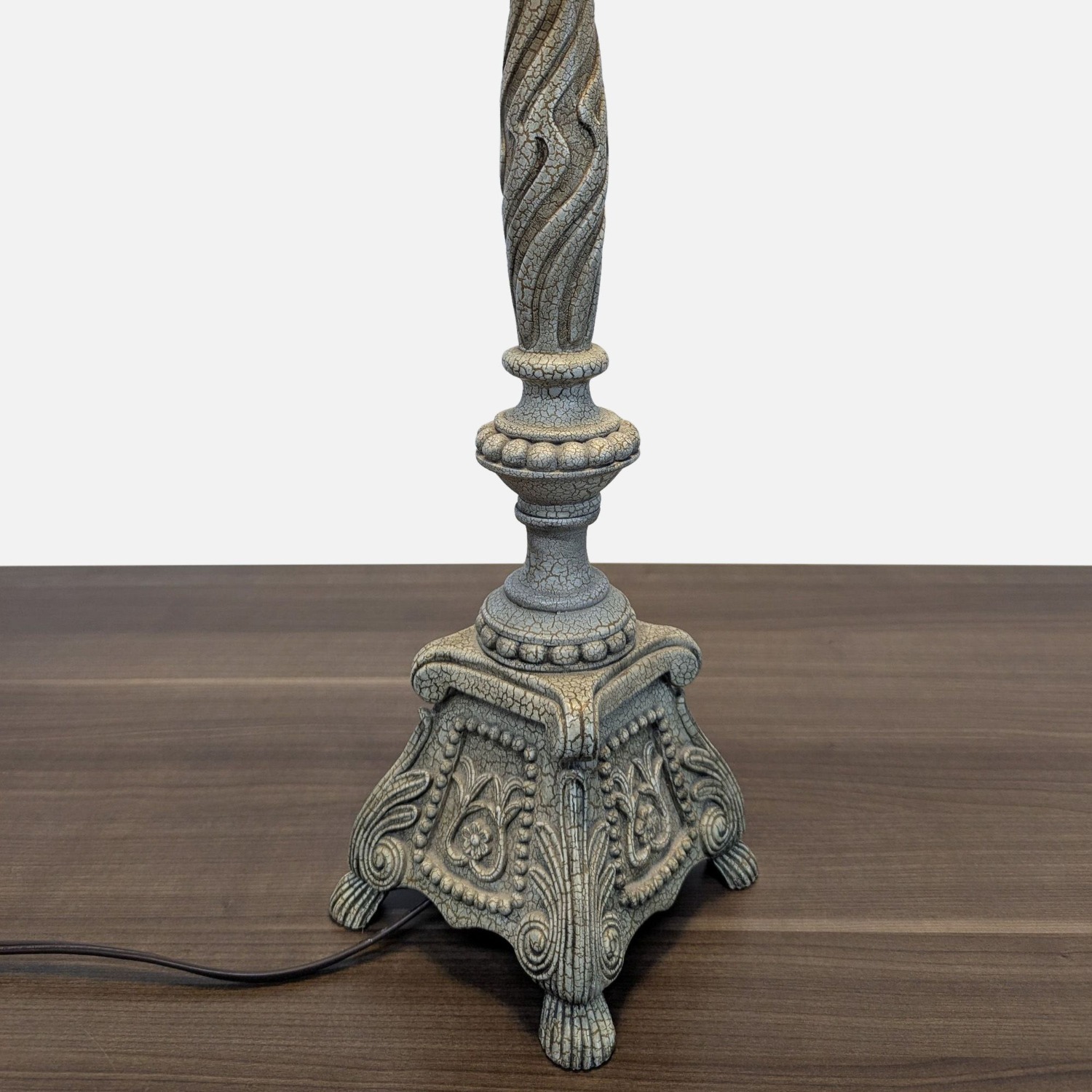 Vintage Style Table Lamp with Ornate Base	 - image-3
