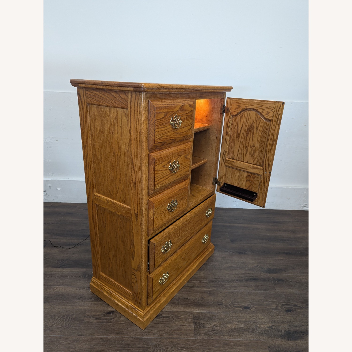 Classic Oak Chest with Cabinet - image-5