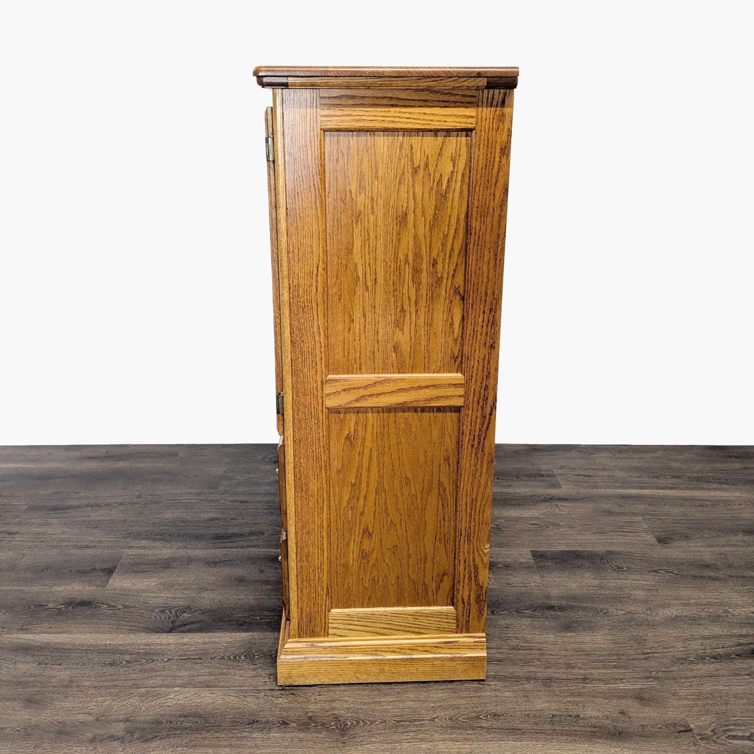 Classic Oak Chest with Cabinet - image-2