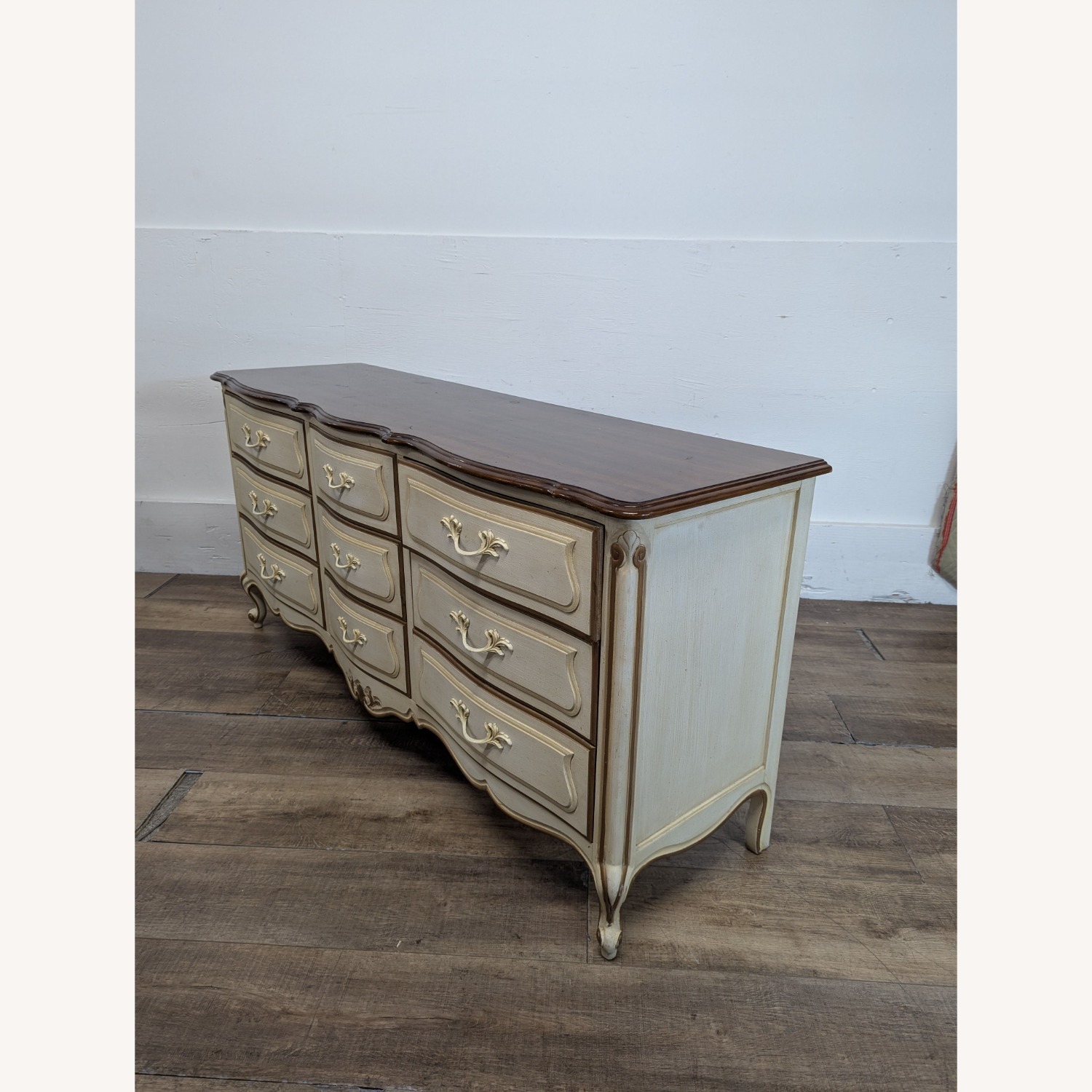 Drexel Heritage Vintage French Provincial 9 Drawer - image-6