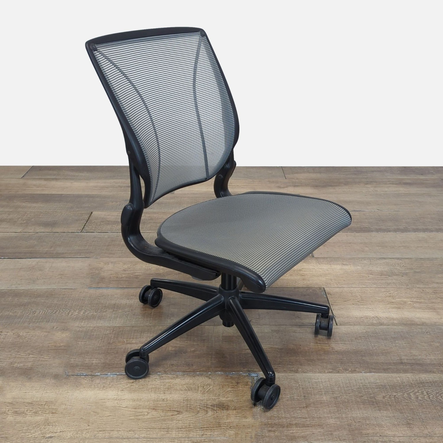 Human scale Different World Task Chair - image-1