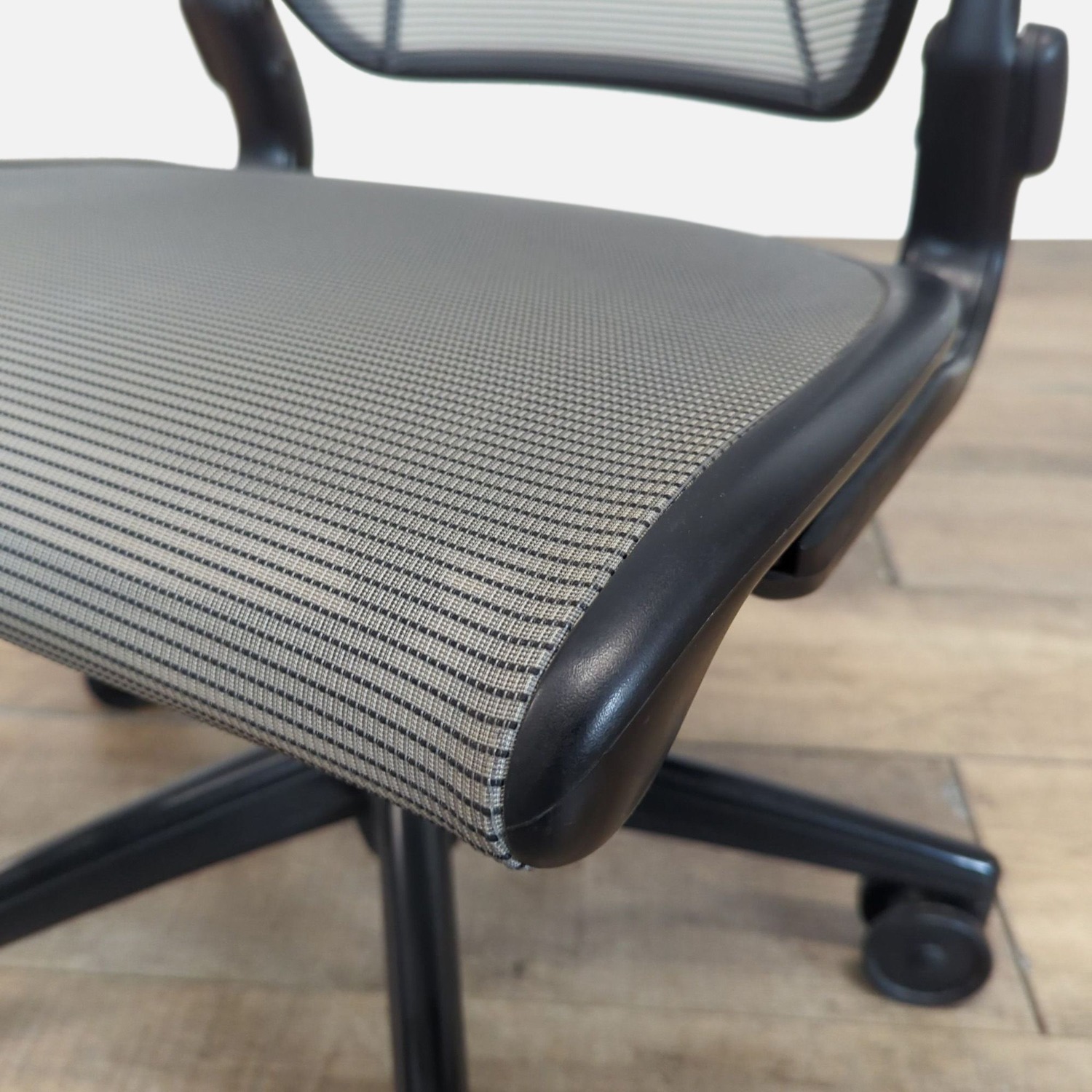 Human scale Different World Task Chair - image-3