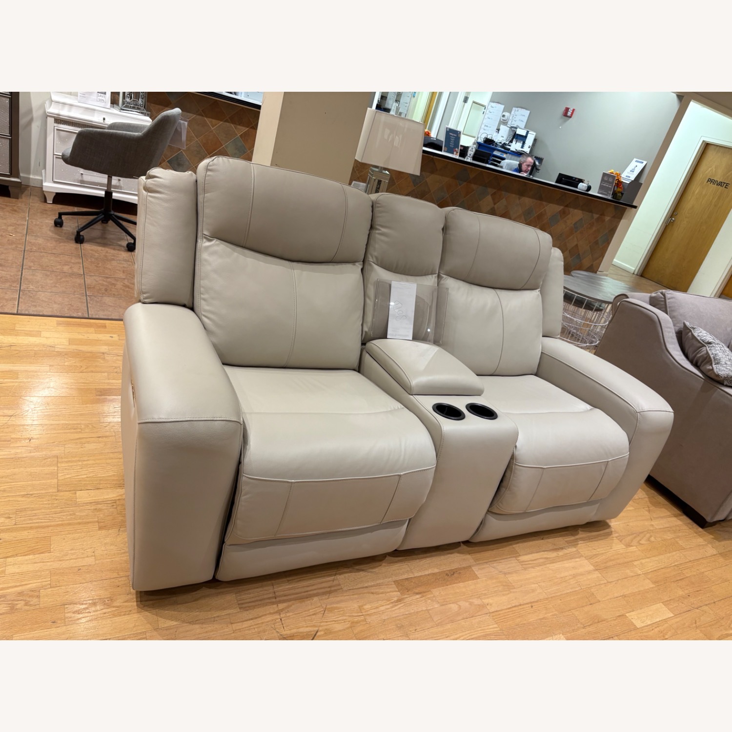 Public storage  - image-2