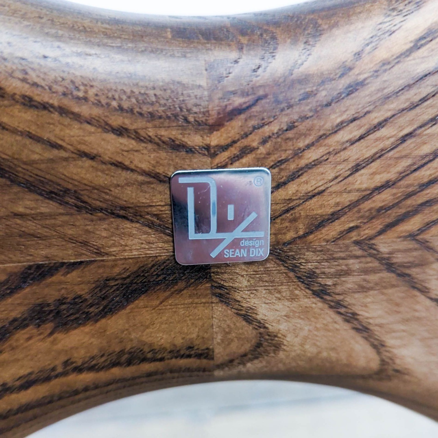 Nuevo Star Dining Table - image-4