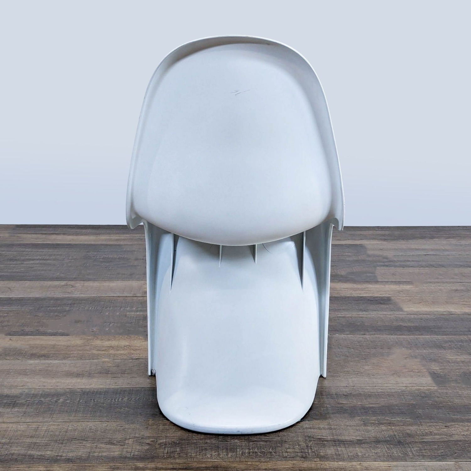 Mid-Century Style Moulded Plastic Panton Dining Chair - image-2