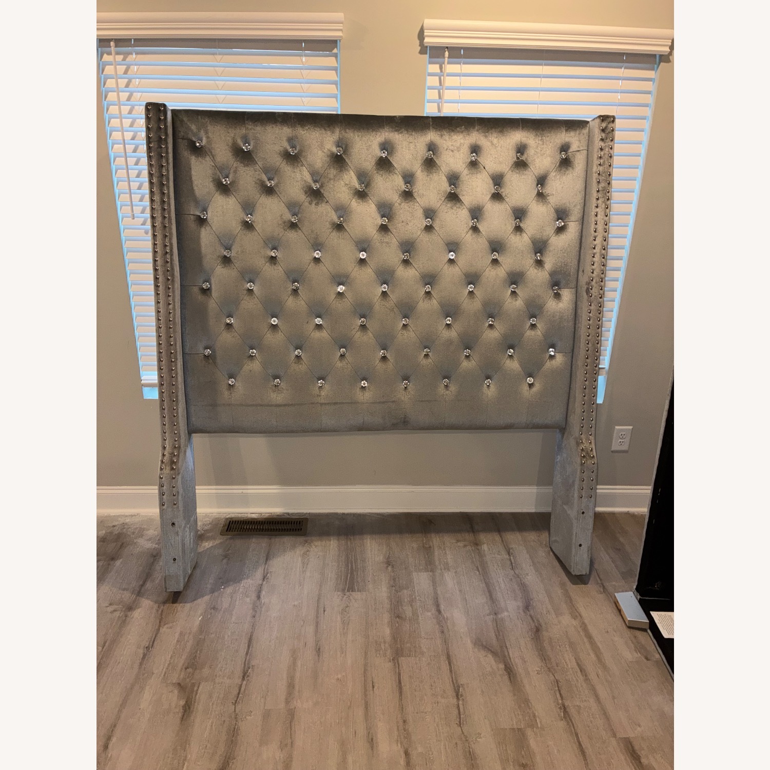 Light Gray Velvet Headboard - image-4