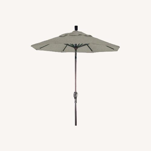 Used California PatioPacific Trail 6 Foot Patio Umbrella for sale on AptDeco