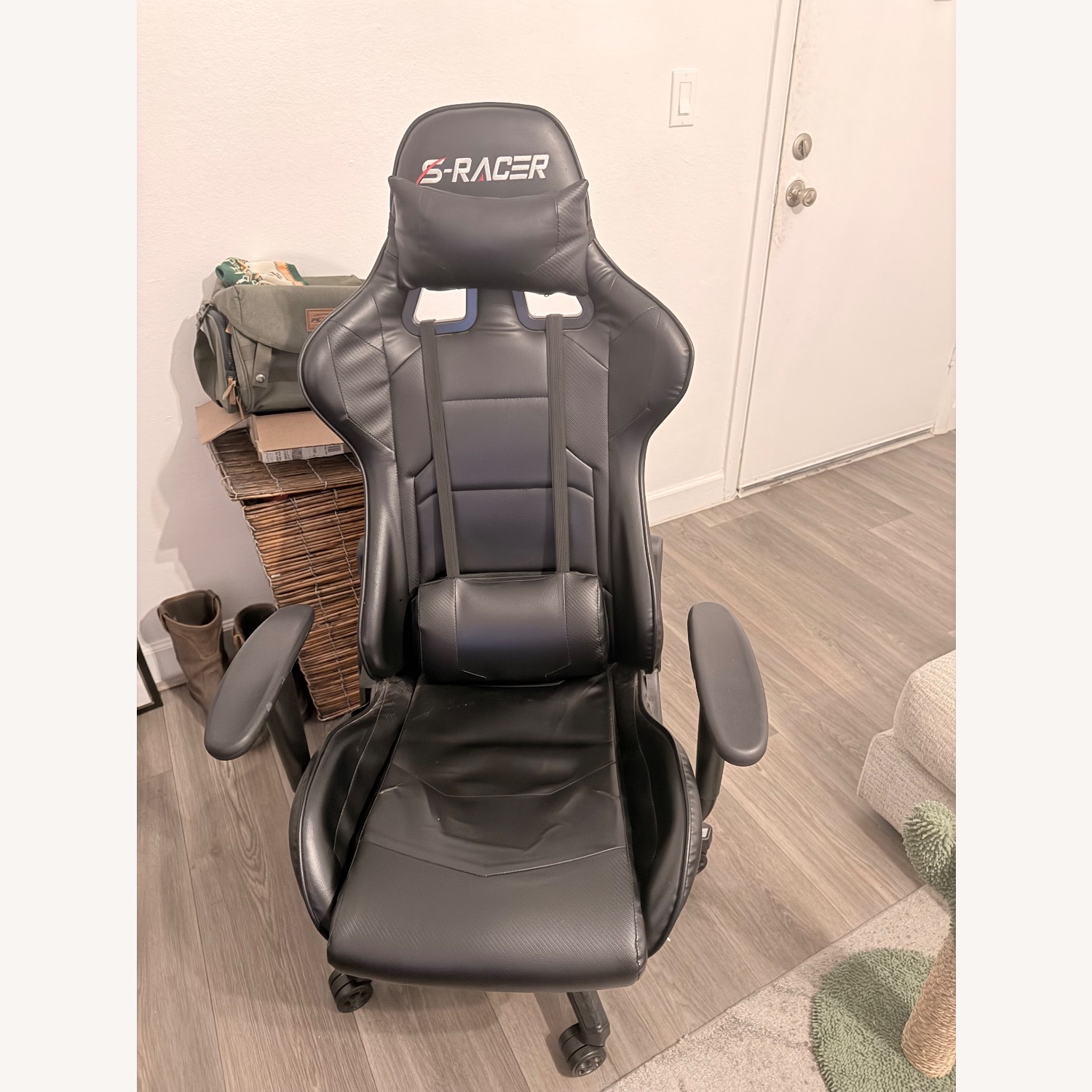 Gaming Chair - image-1