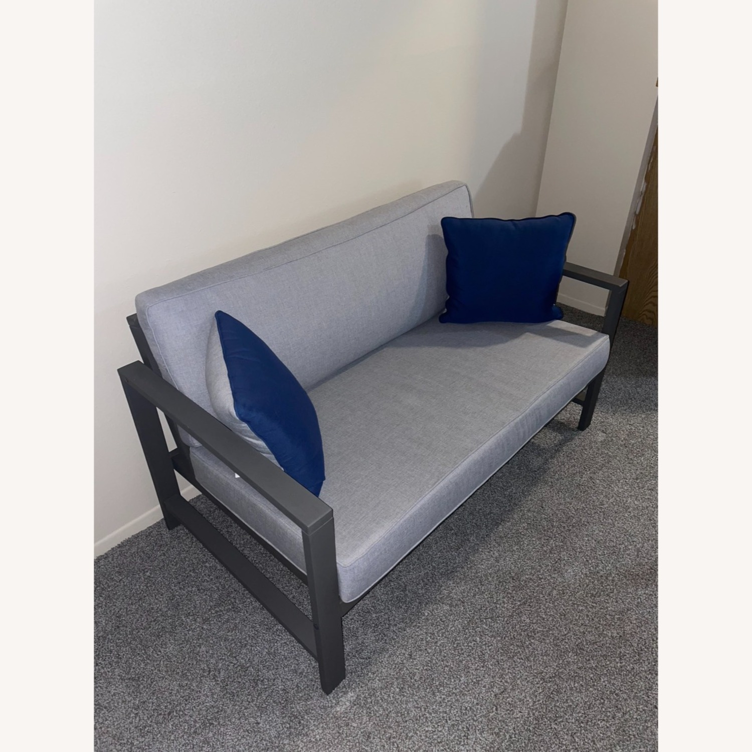 Ashley Furniture Fynnegan Loveseat - image-2