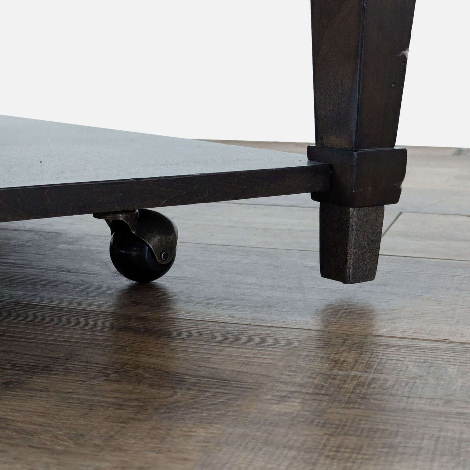 La-Z-Boy Sunset Valley Rectangular Cocktail Table - image-8