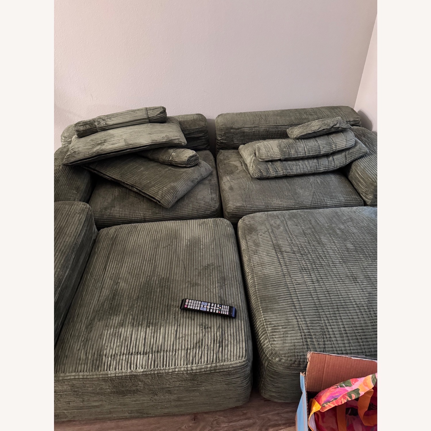 LIKIMIO L-Shaped with Movable Ottoman  - image-1