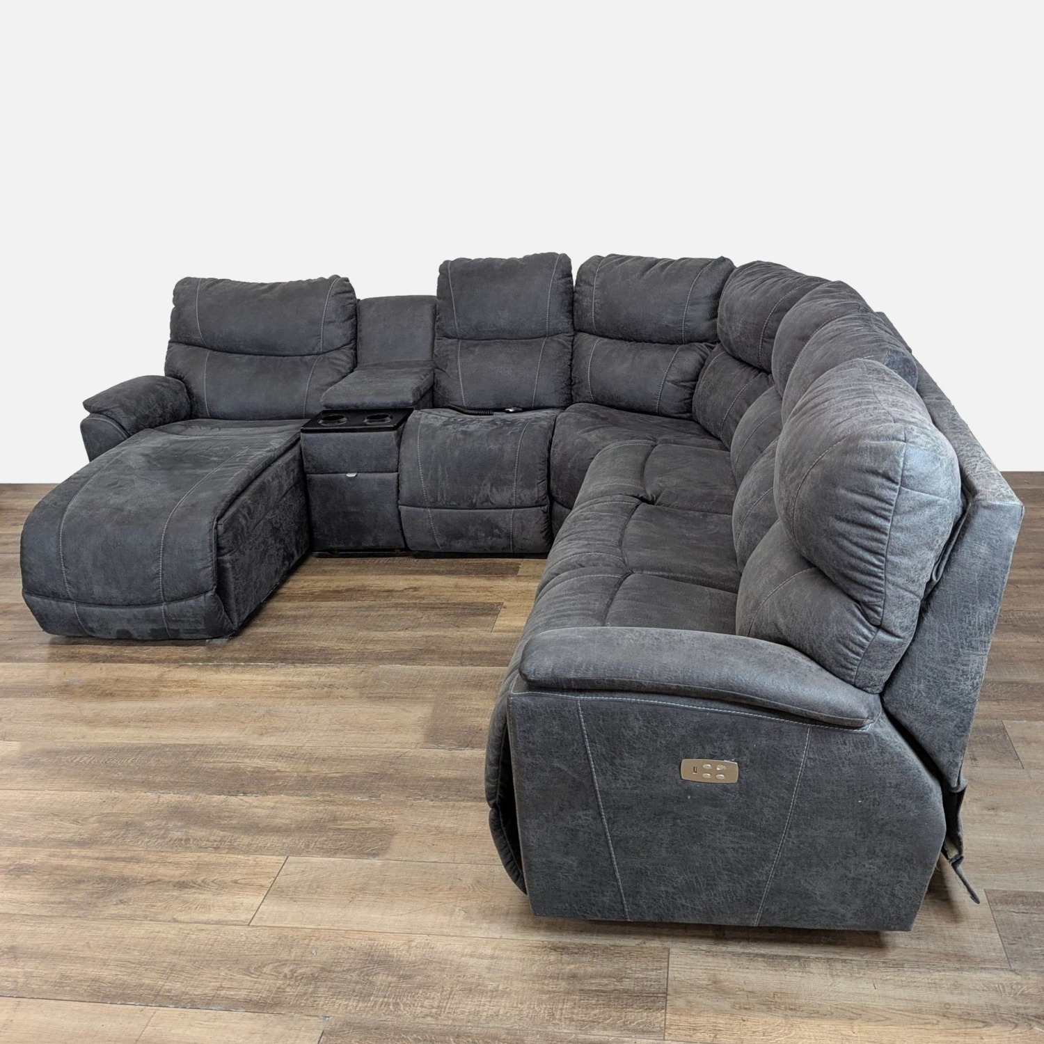 La-Z-Boy Trouper Sectional with Chaise and Storage - image-1