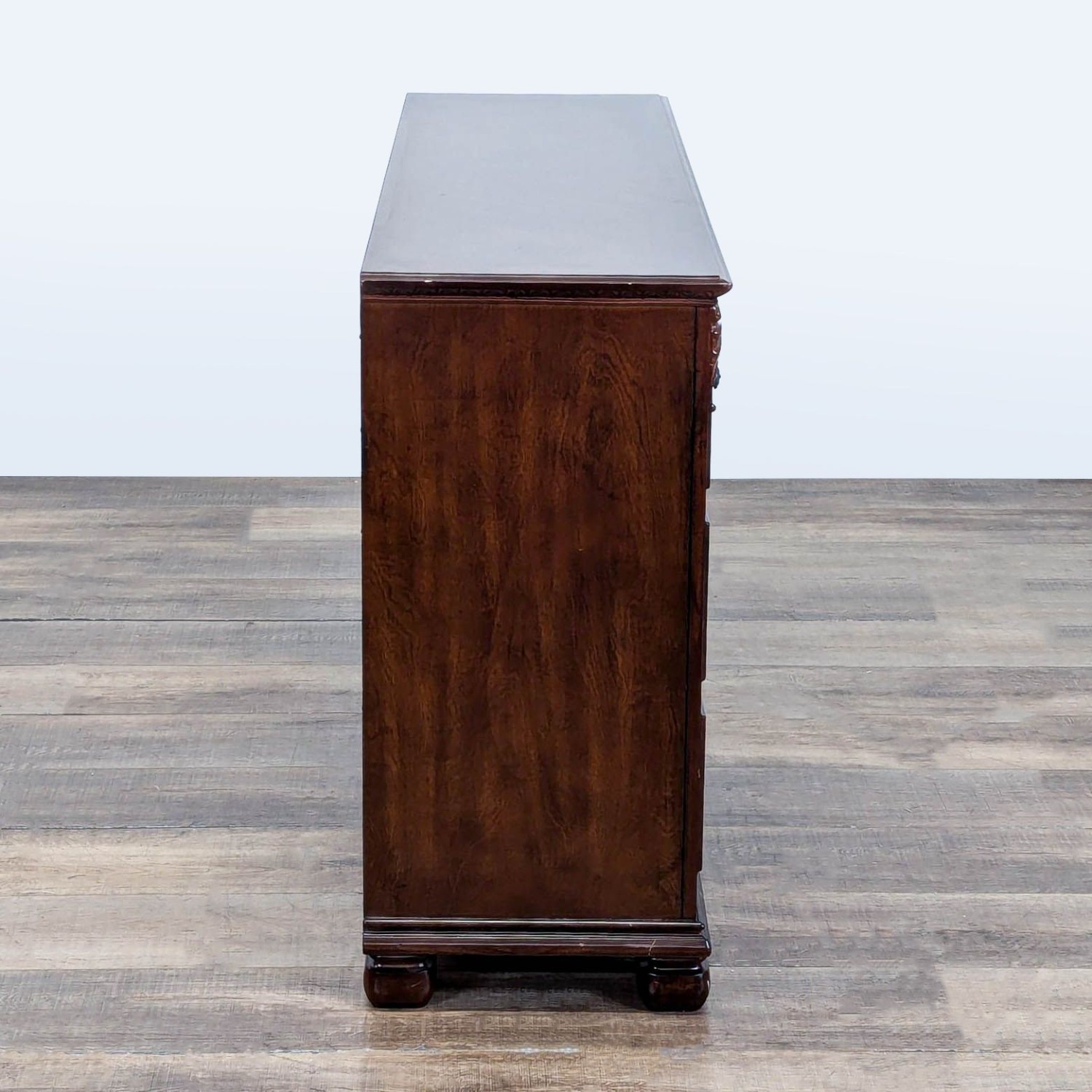 Ashley Furniture Leahlyn Traditional 7-Drawer  - image-4