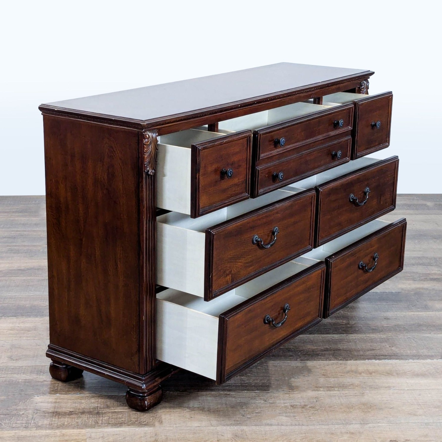 Ashley Furniture Leahlyn Traditional 7-Drawer  - image-3