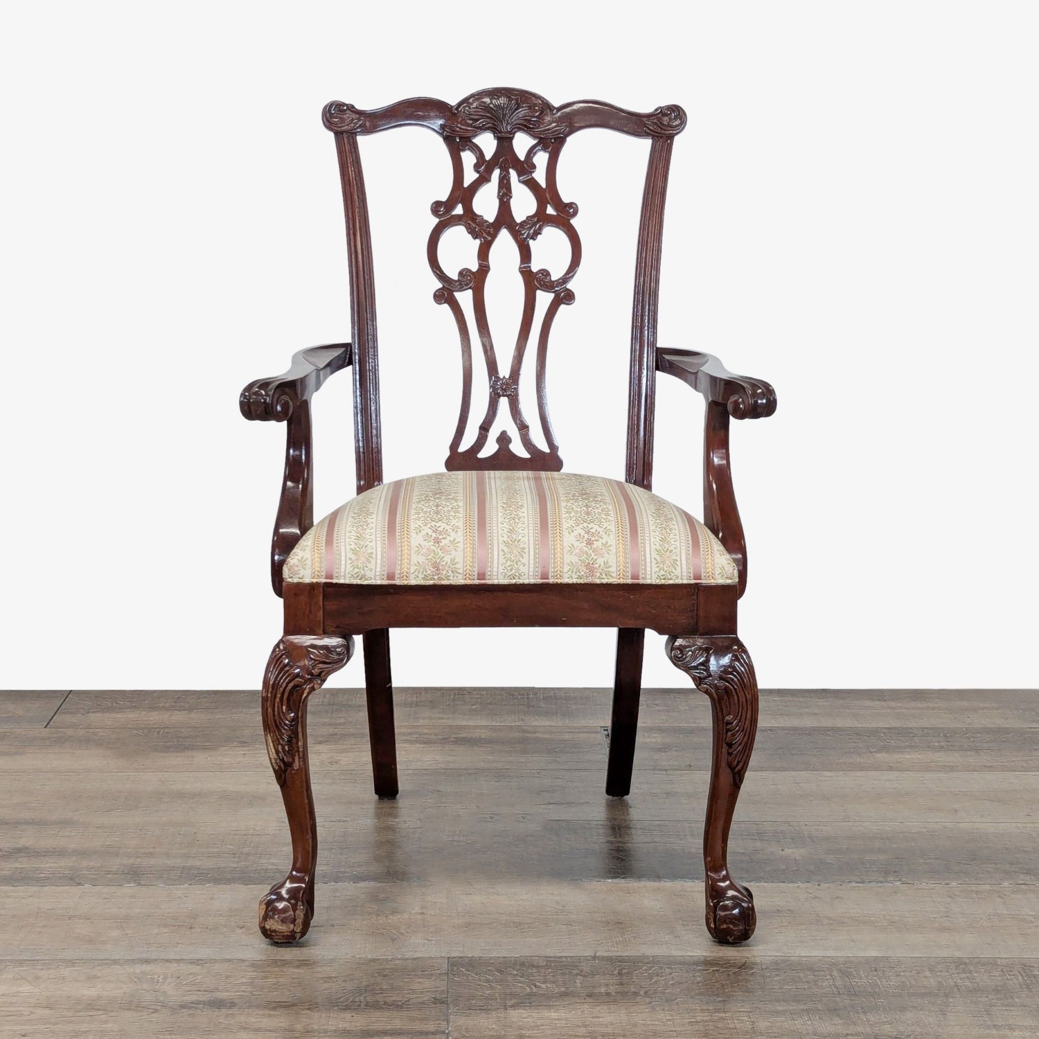 Set of Eight Ethan Allen English Chippendale  - image-4