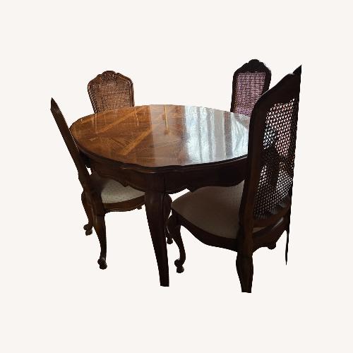 Used Thomasville Furniture Industries Dining Set for sale on AptDeco