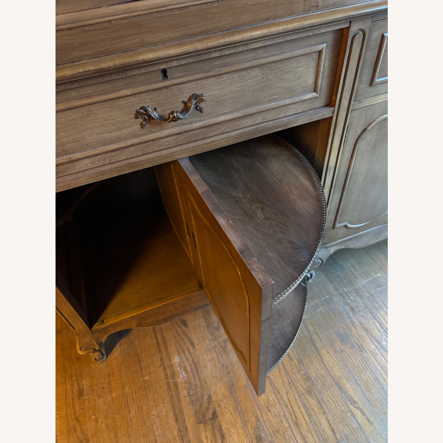Vintage/Antique Saginaw Breakfront - image-3