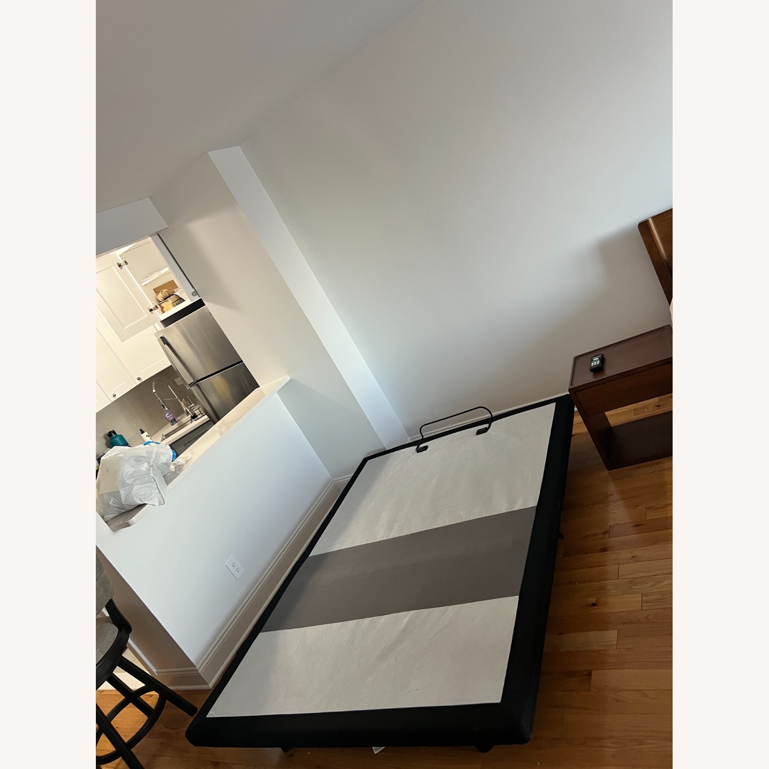 Bob's Furniture Ultra Queen Adjustable Base - image-2