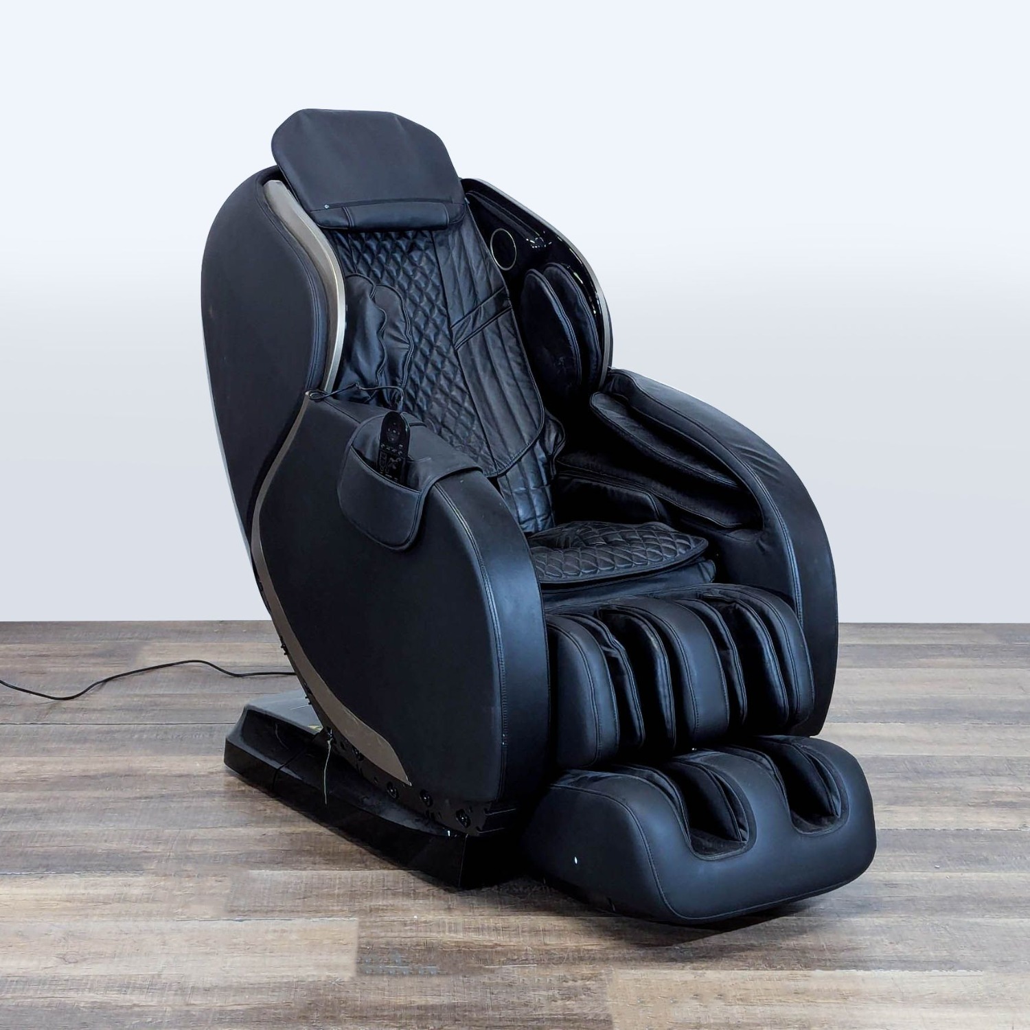 Massage Medik Zero Gravity Full Body Massage Chair - image-1