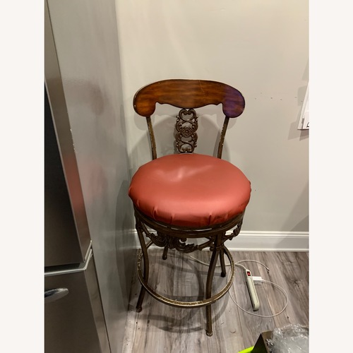 Used Arlington Hollywood Regency 24" Barstools for sale on AptDeco