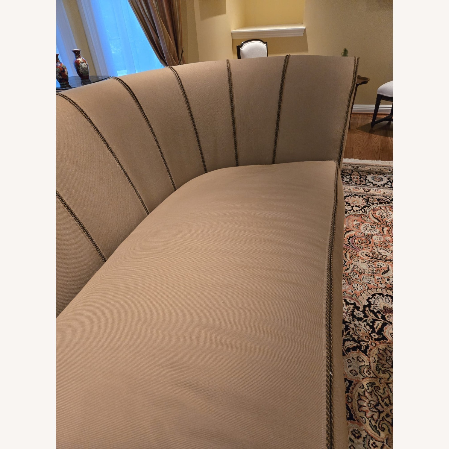 Henredon Allure Sofa H0002C - image-5