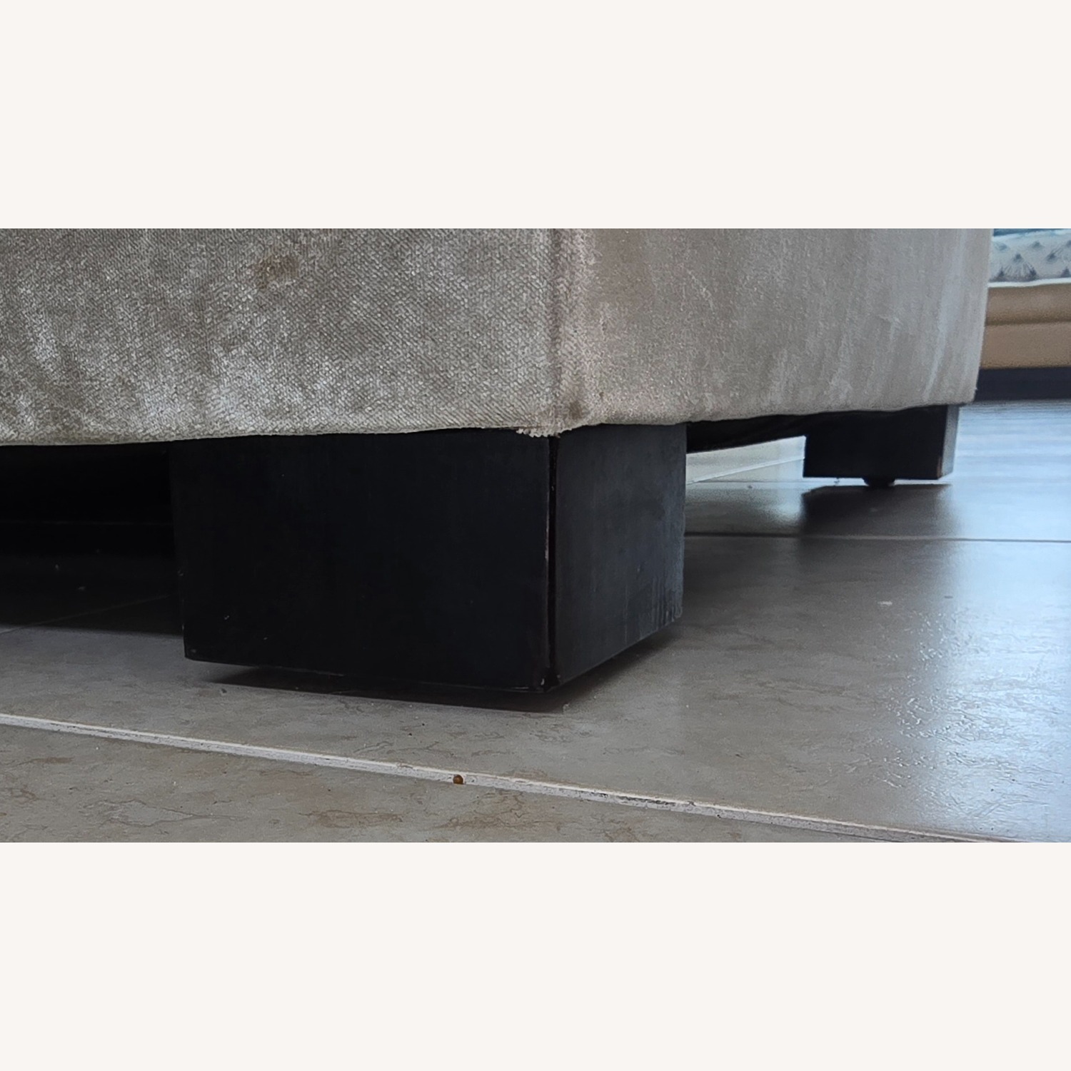 Bernhardt Light Gray Sectional Sofa - image-10