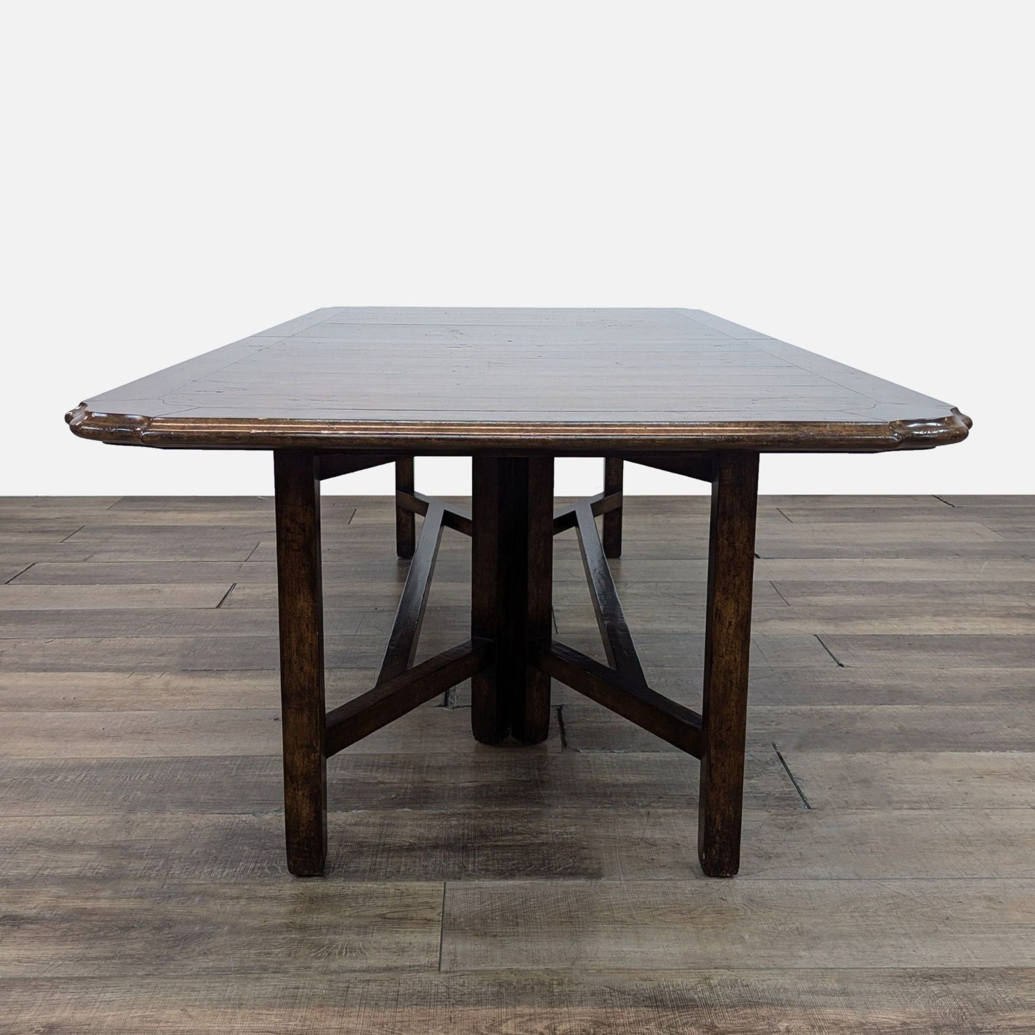 Minton-Spidell Dining Set - Table with 8 Chairs - image-1