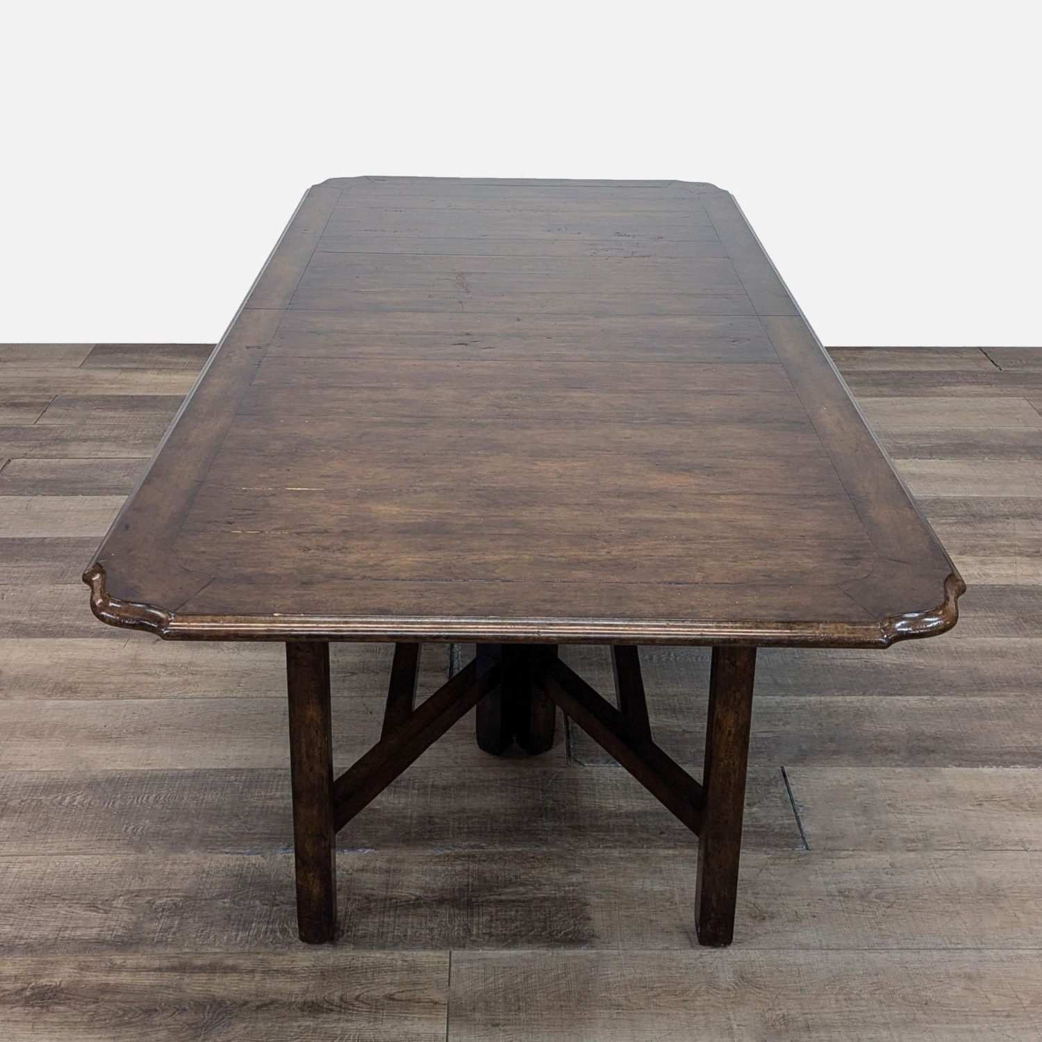 Minton-Spidell Dining Set - Table with 8 Chairs - image-2