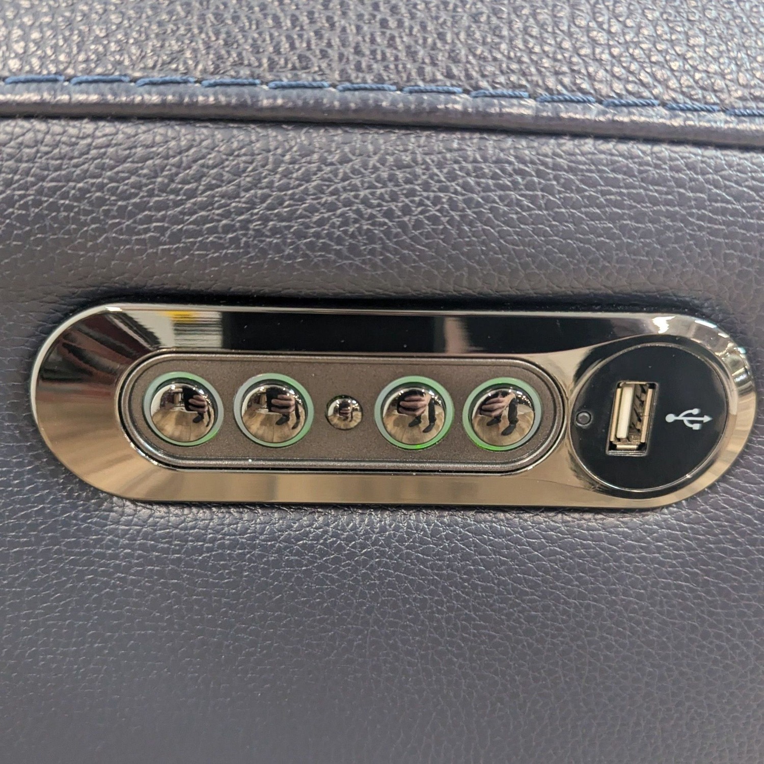 Orren Ellis Melin 3 - Piece Upholstered Power - image-7