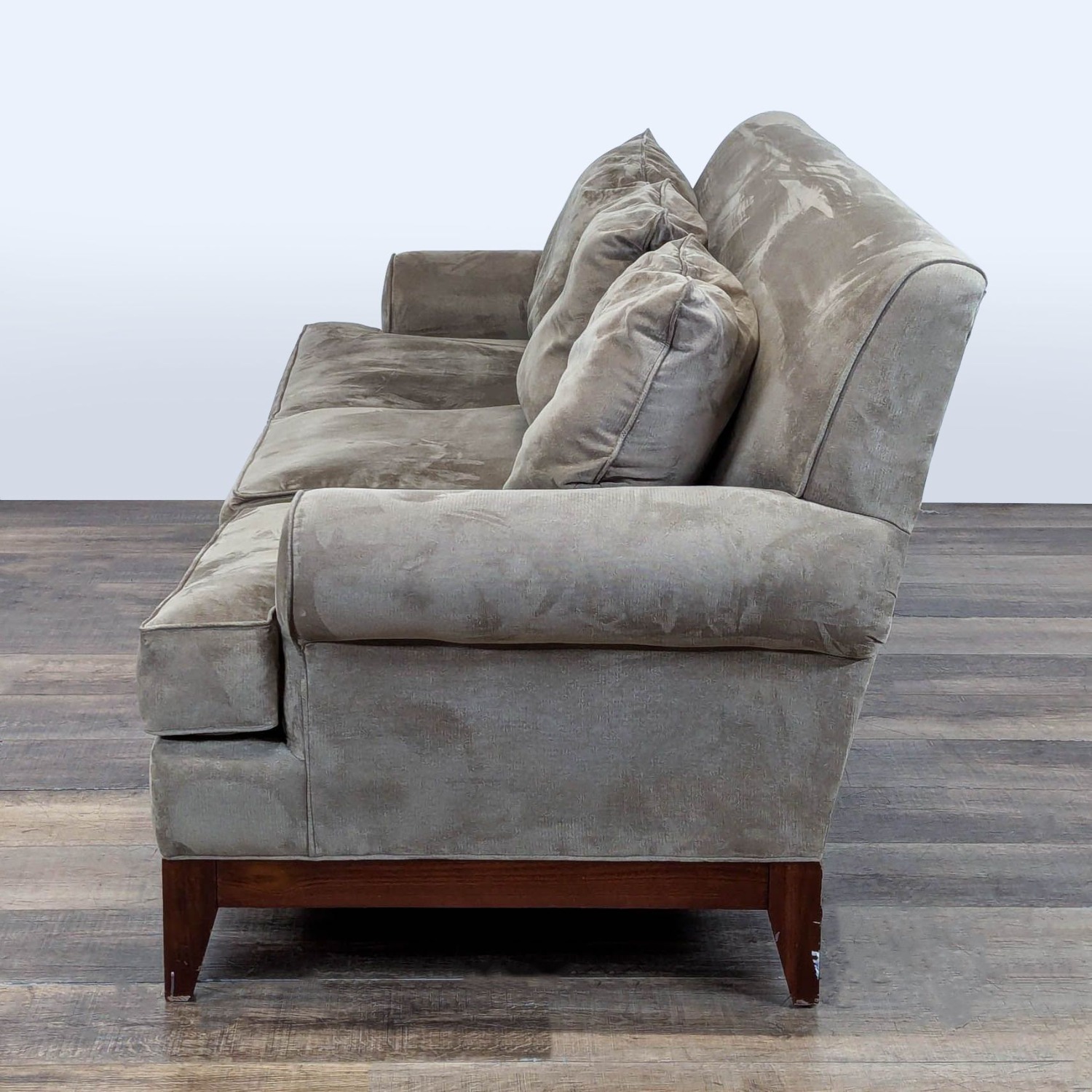 Kincaid Furniture Transitional 3-Seat Sofa - image-3