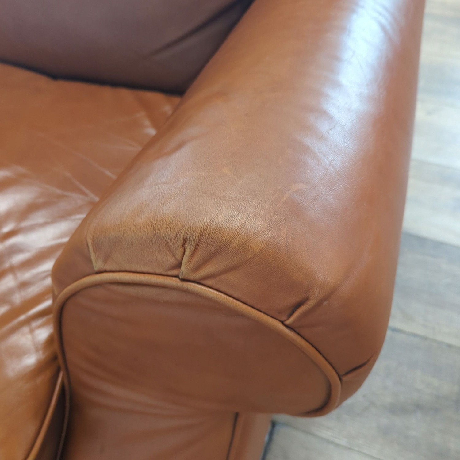 Moran Classic 3-Seat Leather Sofa - image-3