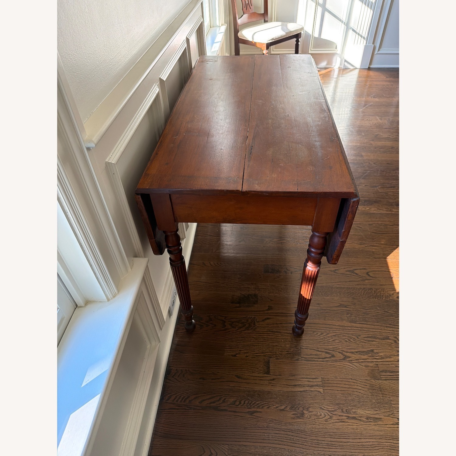 Side Table With Leaves - image-2