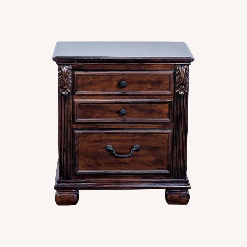 Used Ashley Furniture Leahlyn Nightstand for sale on AptDeco
