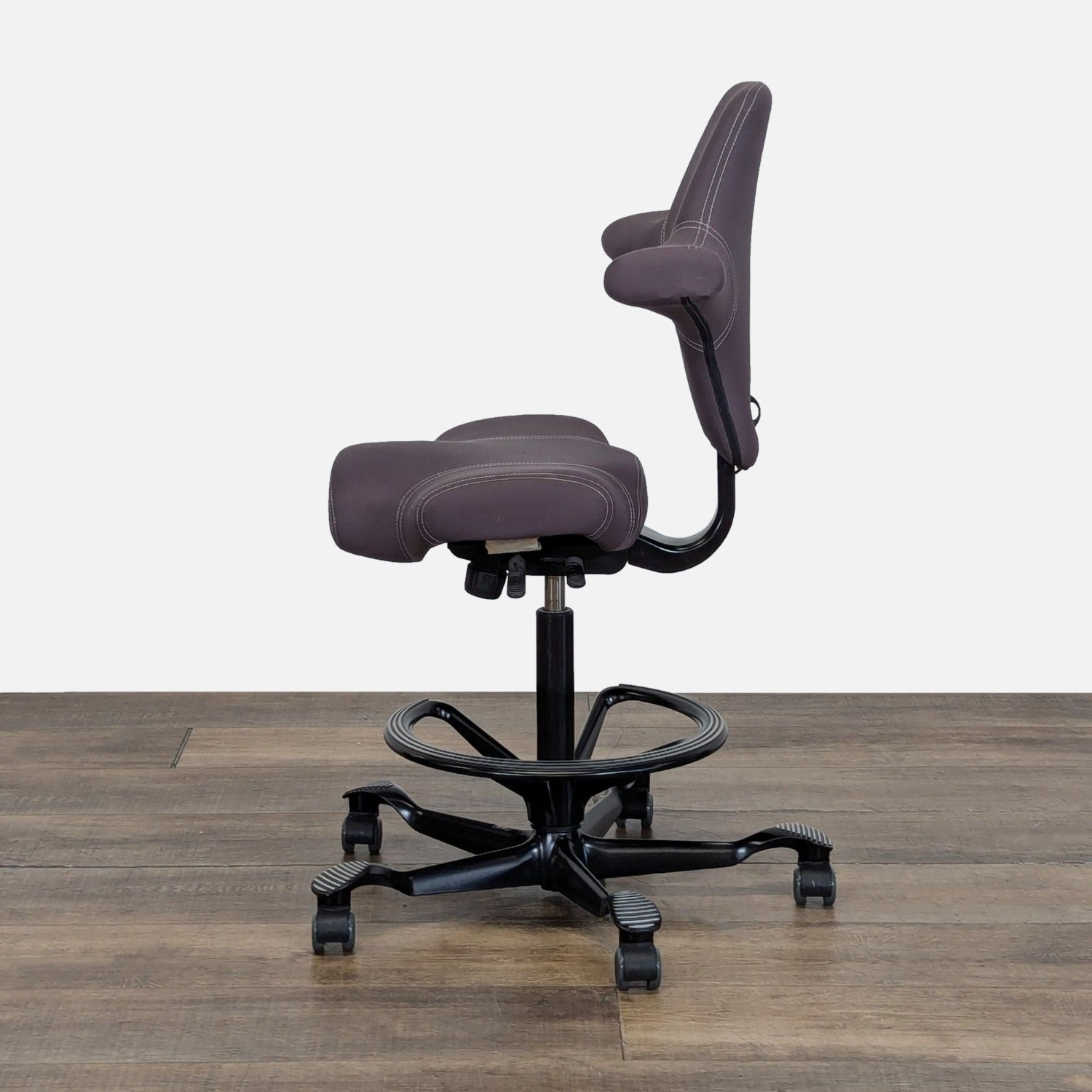 H√ÖG H8106 Ergonomic Office Chair - image-4