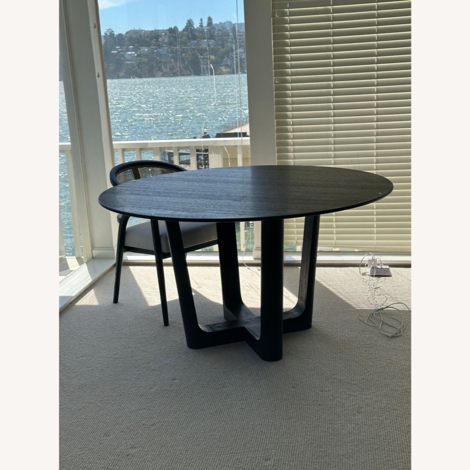 A Thais Saint Germain Round Modern - image-8