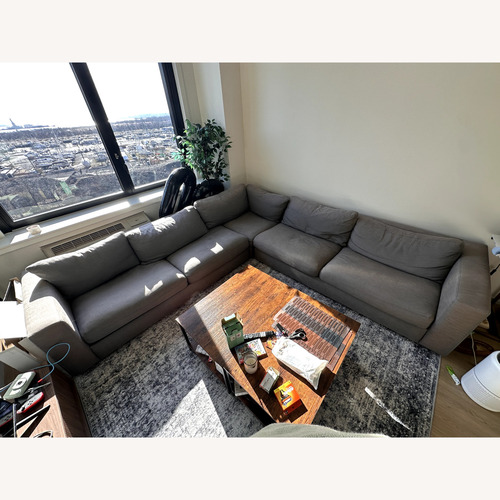 Used Design Within Reach Reid Corner Sectional 9'x9' for sale on AptDeco