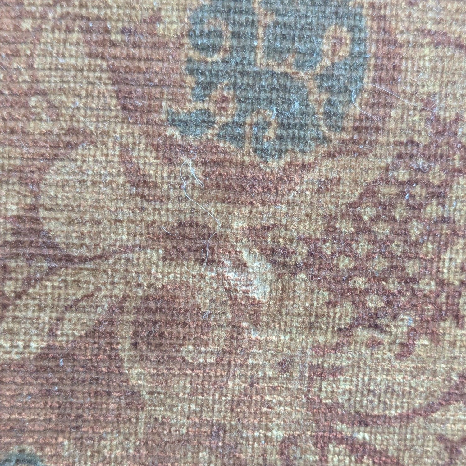  Clutter Victorian Style Armchair - image-8