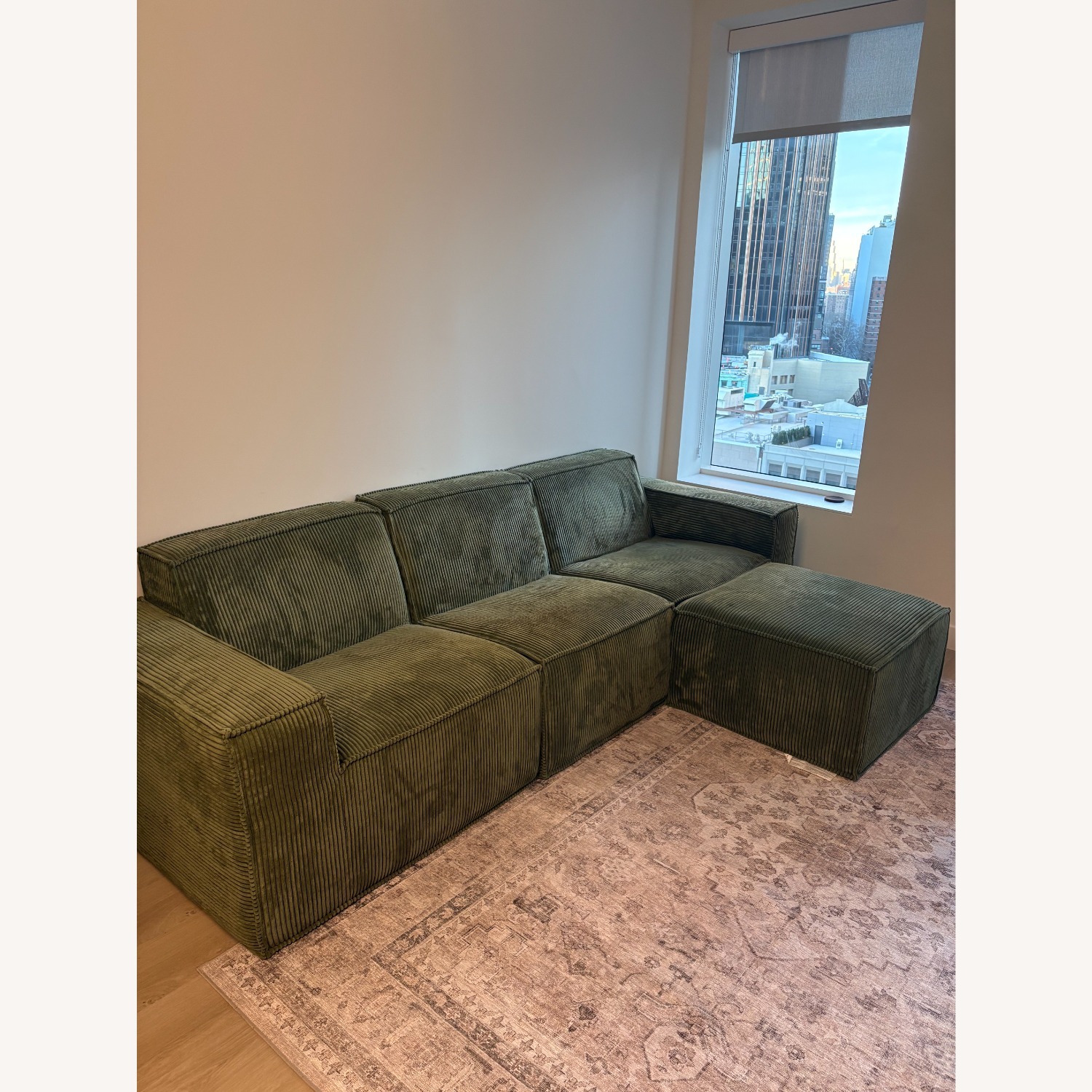 Amazon Modular Sectional Sofa with 2 Ottomans - image-2