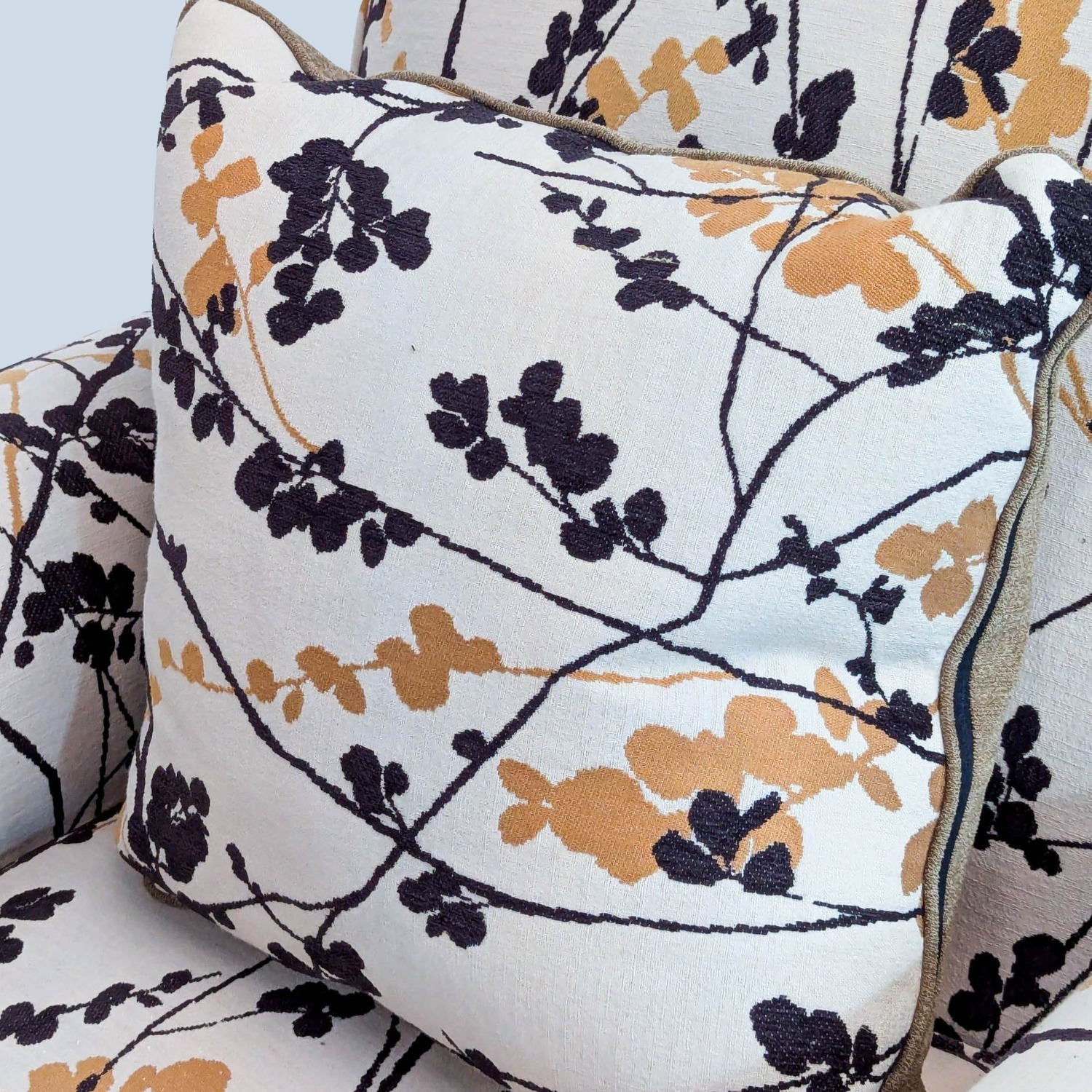 Ashley Furniture Contemporary Swivel Chair - image-6