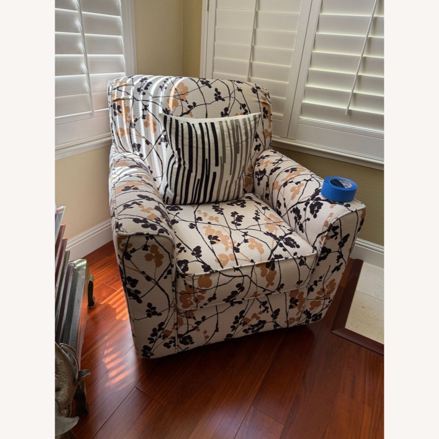 Ashley Furniture Contemporary Swivel Chair - image-1