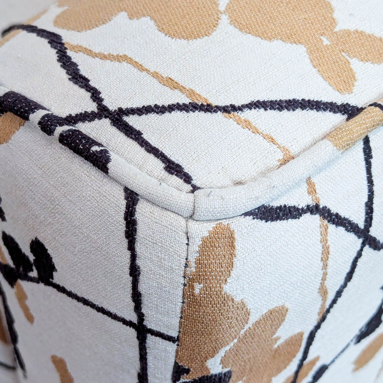 Ashley Furniture Contemporary Swivel Chair - image-5