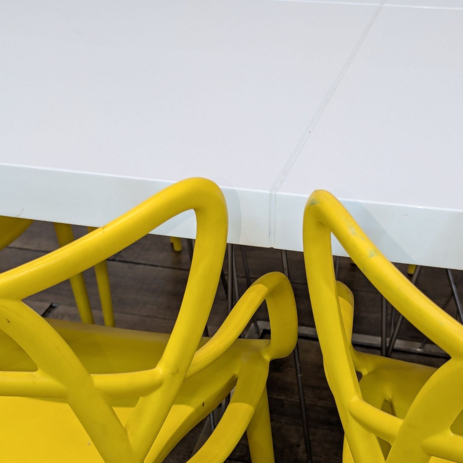 Modloft Modern Dining Table with 8 Kartell - image-4