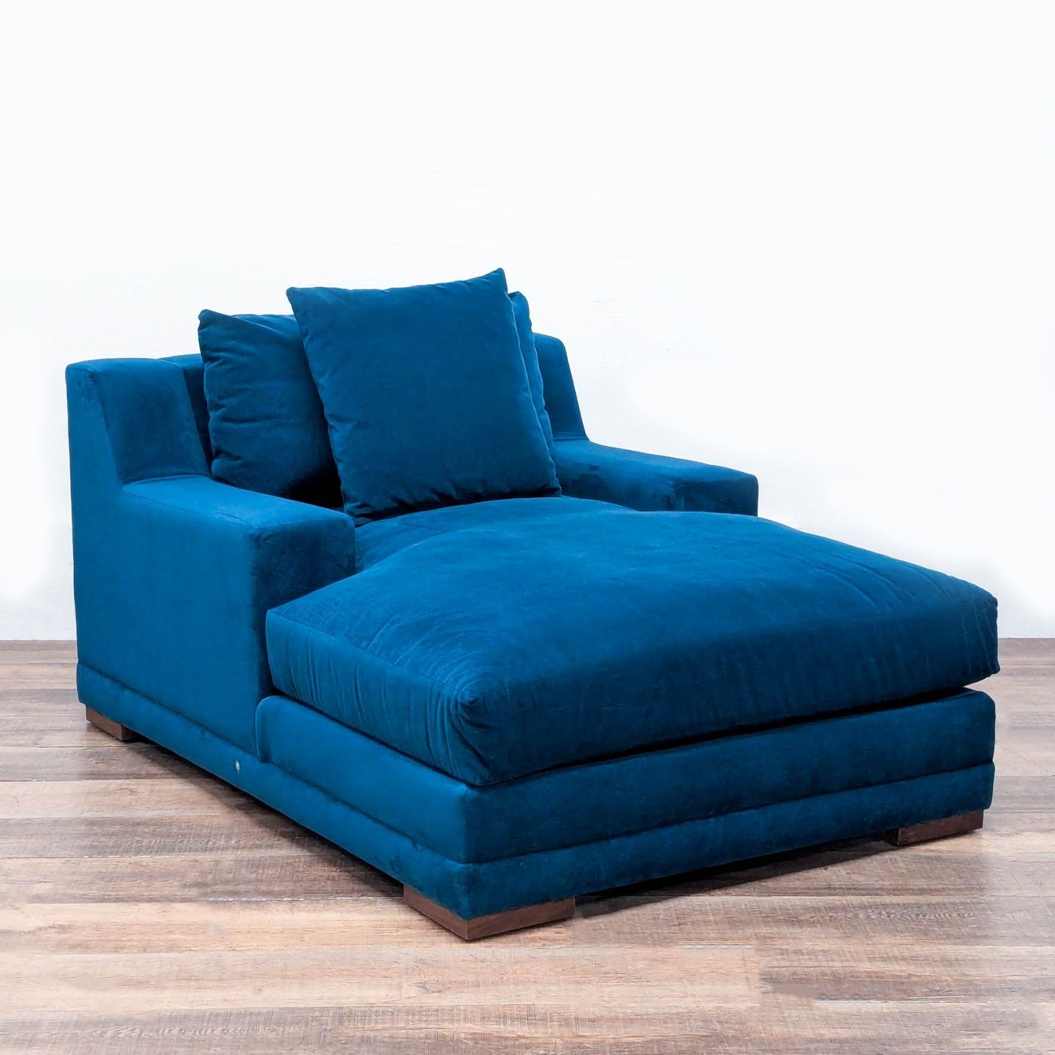 Living Spaces Everett Modern Chaise Lounge - image-6