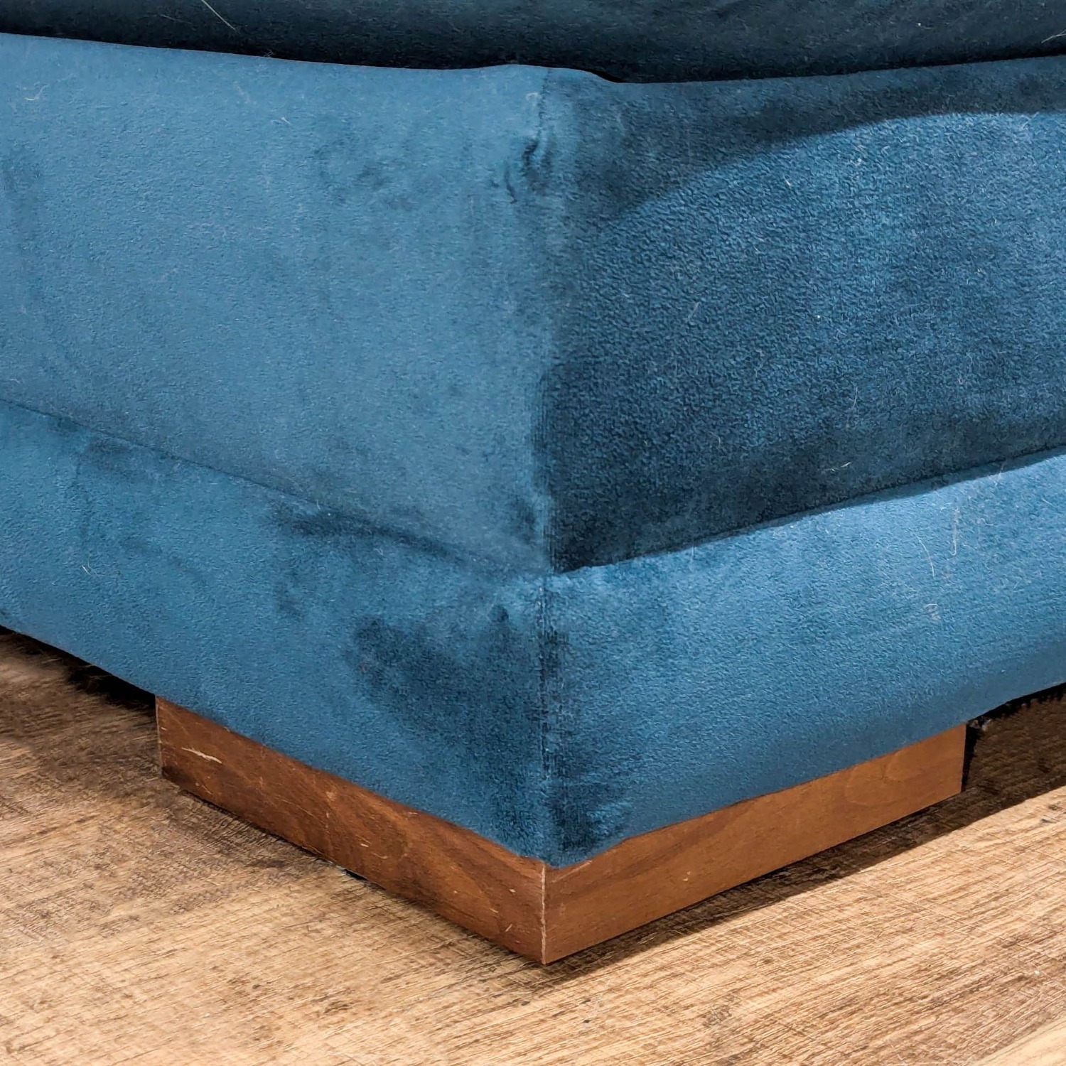 Living Spaces Everett Modern Chaise Lounge - image-10