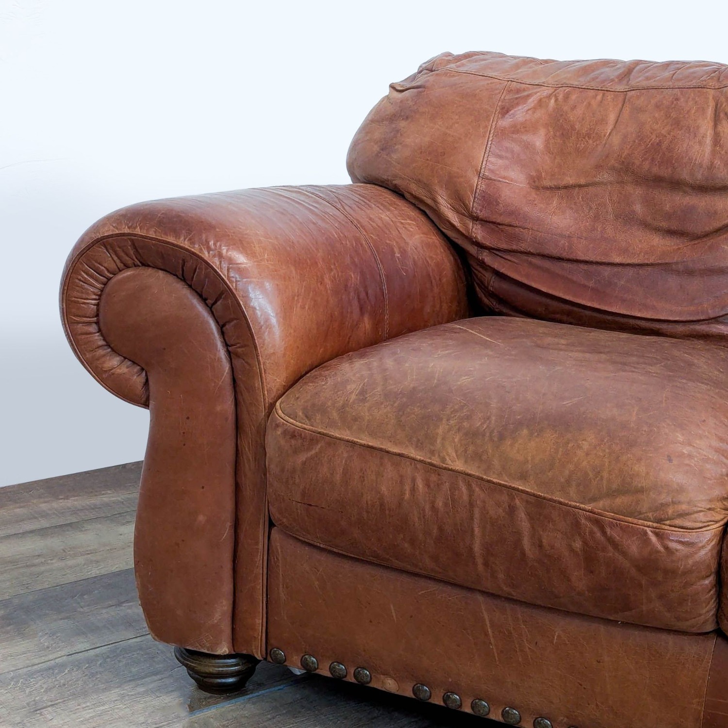 Classic 3-Seat Leather Couch - image-6